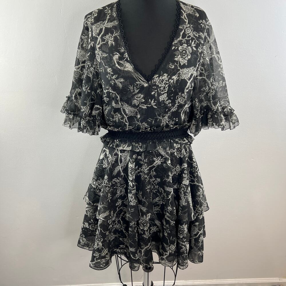 Sachin & Babi Black White Print V-Neck Short Sleeve Tiered Skirt Dress Size 10 - Picture 2 of 9